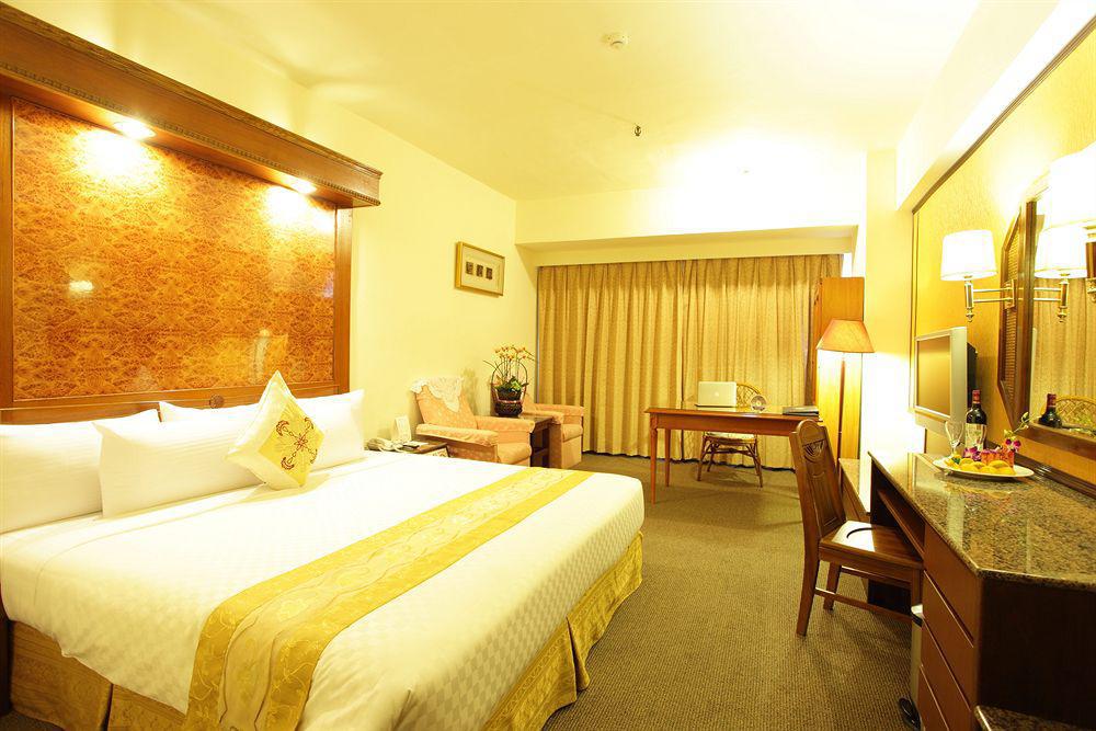 טאויואן Pleasant Hotels International מראה חיצוני תמונה